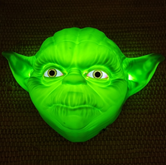 RARE - Star Wars YODA Head 3D Deco Light - Picture 2 of 5